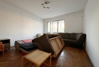 Apartament 3 camere decomandat,72mp utili,balcon 8mp -Sagului