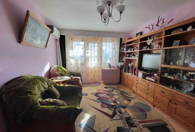 Apartament cu 3 camere semidecomandat în Letea - 8