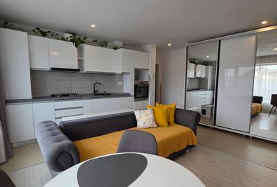 Apartament cu 2 camere semidecomandat în Apărătorii Patriei