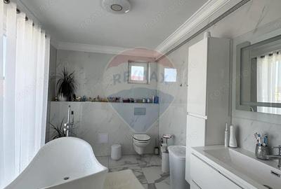 Apartament cu 4 camere decomandat în Central - 15