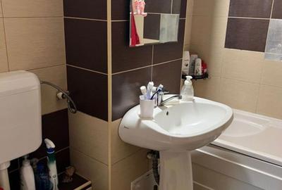 Apartament cu 3 camere decomandat, mobilat în Simeria - 1