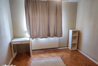 Apartament cu 3 camere decomandat în Micro 2 - 4