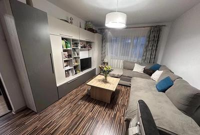 Apartament cu 3 camere decomandat în Dacia - 2