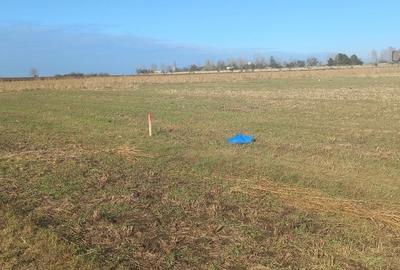 Teren de 476 mp, în Exterior Vest - 1