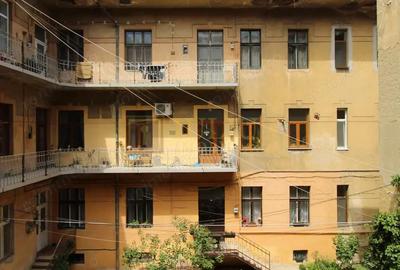 Zona Traian, 3 camere, centrala proprie - 1