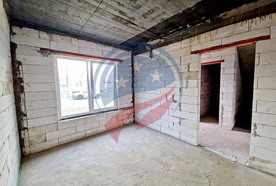 Casă individuală cu 5 camere cu Teren 250 Mp în Malu Mare - 11