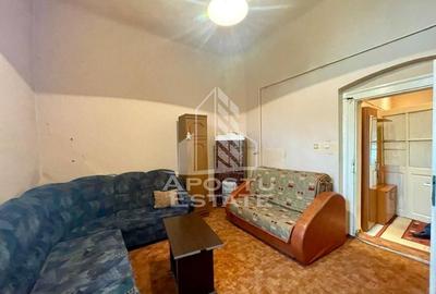 Apartament decomandat, 2 camere curte comuna - Zona Piata Sarbeasca - 3