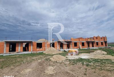 Casă cu 4 camere în Sântandrei - 1