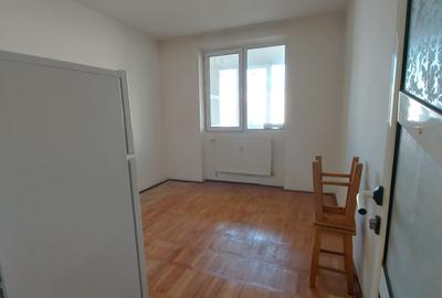 Apartament cu 3 camere semidecomandat în Basarabia - 7