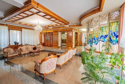 Ultracentral -Cladire impozanta  D+P+2E. - 5