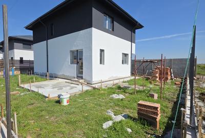 Casă cu 4 camere în Central - 3