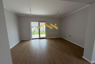 Duplex cu 4 camere cu Canalizare în Bucovăț (Remetea Mare) - 9