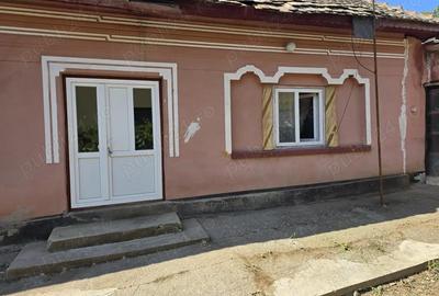 Casă cu 5 camere în Giubega - 9