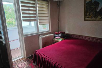 Apartament cu 3 camere decomandat în Dărmănești - 4