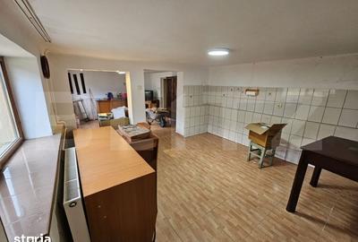 Casă cu 4 camere decomandat cu Teren 500 Mp în Roșia Montană - 1