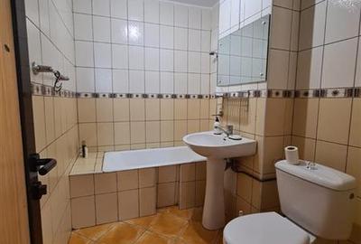 Apartament cu 3 camere decomandat, mobilat în Răcădău - 9