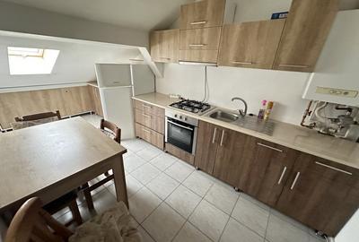 Apartament 3 camere 100mp zona Tilisca - 4