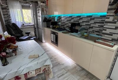 Apartament cu 3 camere decomandat, mobilat în Tomis Nord - 4
