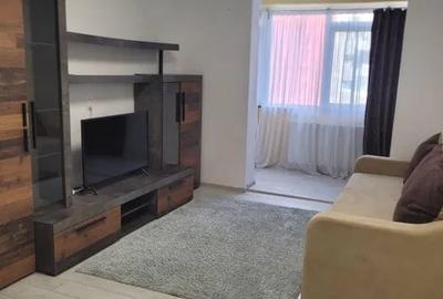 Apartament cu 2 camere semidecomandat, mobilat în Titan - 2