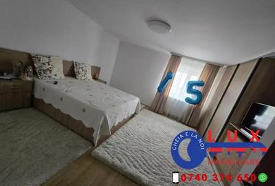 Apartament cu 4 camere decomandat în Central - 3