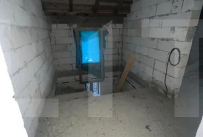 Casă cu 4 camere cu Teren 500 Mp în Central - 2
