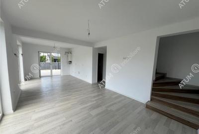 Casa intabulata cu 4 camere 3 bai si teren de 301 mp zona Ar - 3