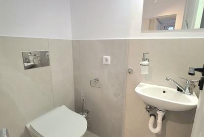Apartament cu 3 camere decomandat în Cornișa - 2