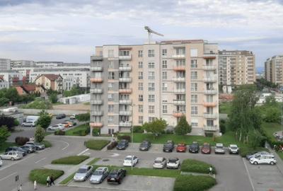 Apartament cu 2 camere decomandat, mobilat în Tractorul - 4