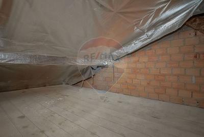 Casă cu 4 camere cu Teren 250 Mp în Sud-Est - 35