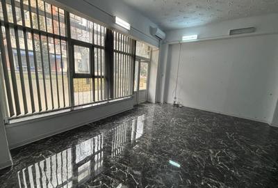 Spațiu comercial, de 40 mp, în Exterior Vest - 2