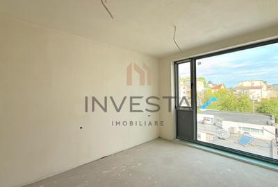 Apartament cu 4 camere semidecomandat în Între Lacuri - 1