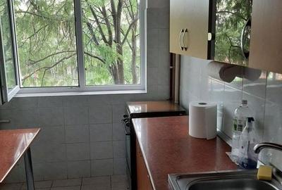 De inchiriat apartament cu 3 camere , Piata Sudului sector4 - 12