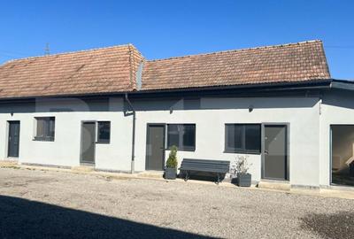 Casă cu 4 camere cu Teren 1200 Mp în Central - 2