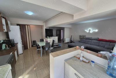 Vand apartament 4 camere centru - 1