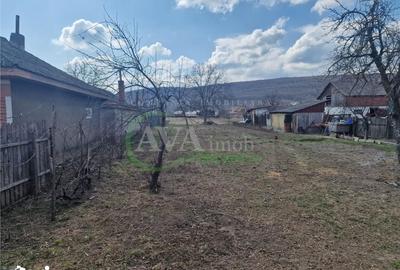 Teren de 2000 mp, în Hemeiuș - 2