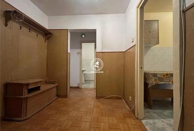 Apartament decomandat cu 2 camere in Nicolina 1, etajul 1 - 15