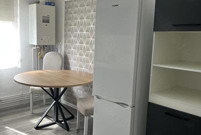 Apartament cu 3 camere decomandat în Exterior Vest - 3