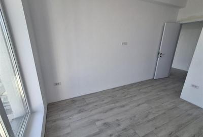 Apartament cu 3 camere decomandat în Central - 9