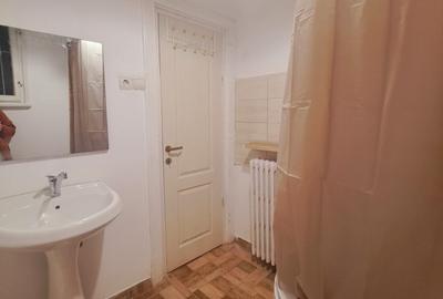Apartament cu 2 camere semidecomandat în P-ța Romană - 11
