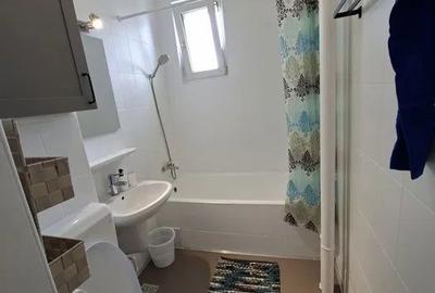 Garsonieră decomandată, mobilată în Tei