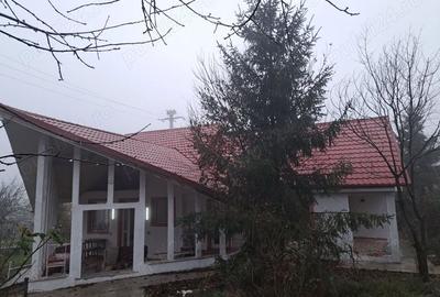 Casă cu 5 camere în Păcurari - 1