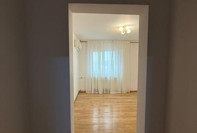 Apartament cu 2 camere semidecomandat în 1 Decembrie 1918 - 15
