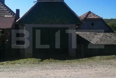 Casă cu 4 camere în Păcureni - 3