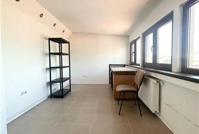 Casă individuală cu 8 camere cu Canalizare în Casa de Cultură - 8