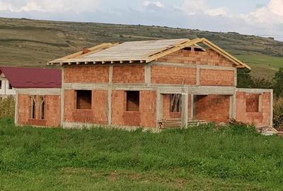 Casă cu 4 camere în Exterior Vest - 6