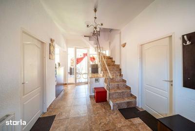 Casă cu Teren 350 Mp în Central - 6