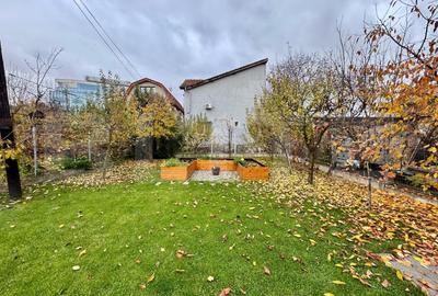 Vila moderna de lux in zona Piata Cipariu - 3 camere, curte privata - 4