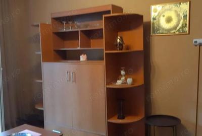 Apartament cu 2 camere nedecomandat în 7 Noiembrie - 11