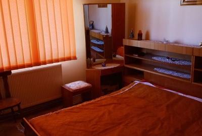 Apartament cu 2 camere decomandat în Central - 2