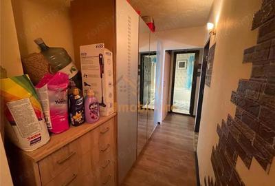 Apartament cu 3 camere decomandat în Nufărul - 17